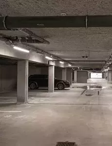 parking sécurisé de l’OSKO Hôtel près de l’aéroport Toulouse-Blagnac